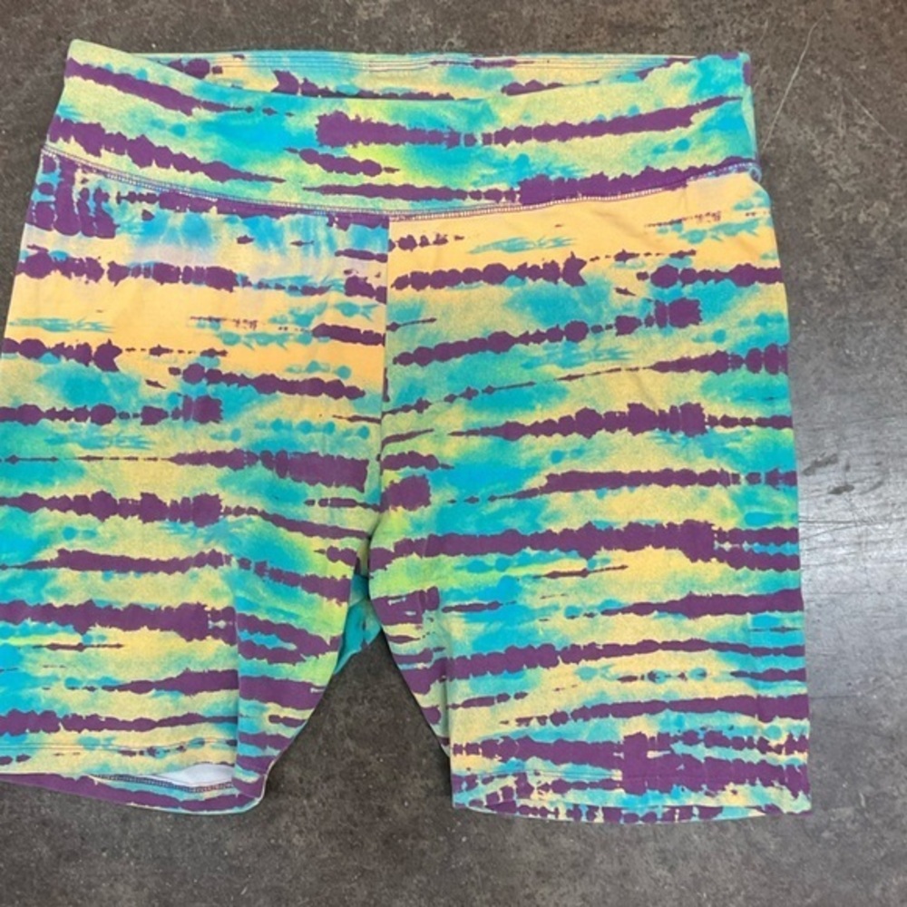 PUMA Colorful Tie-Dye  Biker Shorts Size XL